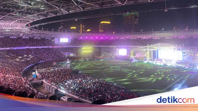 Melihat Suasana Meriah Natal Tiberias 2024 di Stadion GBK Senayan