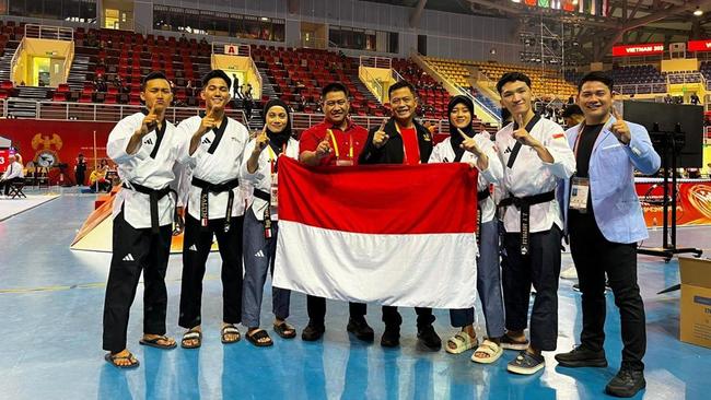 Tim Taekwondo Polri Sabet 7 Emas di Kejuaraan Terbuka Quang Ninh Vietnam