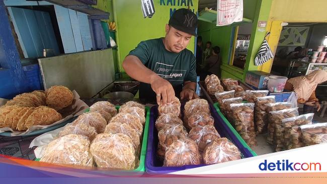 Gurih Renyah! Peyek Yutuk Khas Cilacap yang Dibuat dari 'Kecoa Laut'