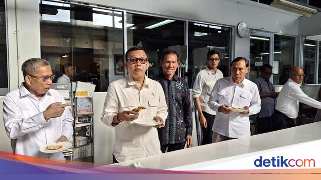 Menteri P2MI Bicara Peluang Mahasiswa Kerja Profesional di LN