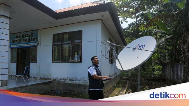 Tak Perlu ke Kantor Camat, Layanan Publik di Wawonii Cukup Lewat WA