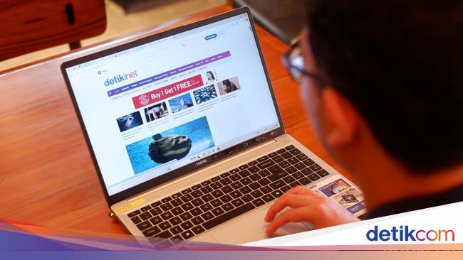 Wujud Tecno Megabook K16S, Laptop Rp 6 Juta Layar 16 Inch (minggu)