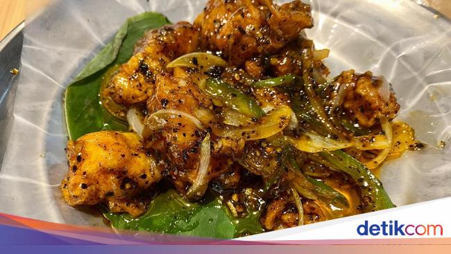 Kedai Penuh Nikmat: Sedap! Ayam Lada Hitam hingga Udang Asam Manis Enak