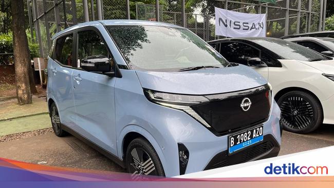 Kesan Pertama Jajal Nissan Sakura: Mobil Listrik Mungil dengan Kabin Luas