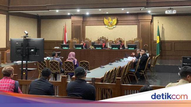 Saksi Ngaku Diberi Eks Panitera PN Jaktim Rp 200 Juta, Tugasnya Mendoakan