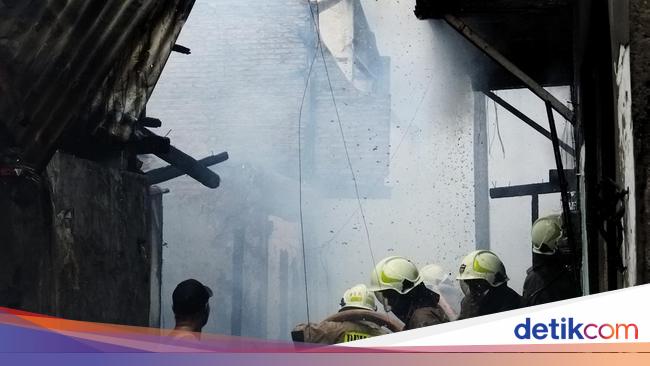 Penampakan Terkini Kebakaran di Permukiman Padat Kemayoran Jakpus