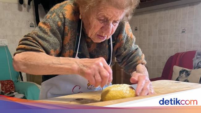 Keren! Nenek Berusia 89 Tahun Sukses Jadi Konten Kreator Pasta