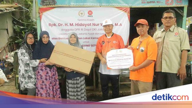 Reses Perdana, HNW Serap Aspirasi Warga-Salurkan Bantuan ke UMKM