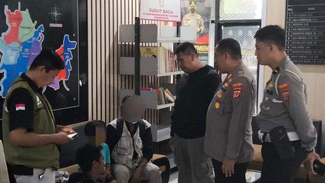 Dibawa Kakek yang Linglung, Bocah Asal Jakarta Ditemukan Sendirian di Bogor