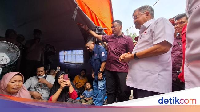 JK Tengok Para Pengungsi Kebakaran Kemayoran, Tawarkan Pindah ke Rusun