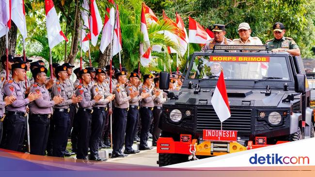 Prabowo Hadiri Apel Kasatwil Polri 2024, Naik Maung Bareng Kapolri-Panglima TNI