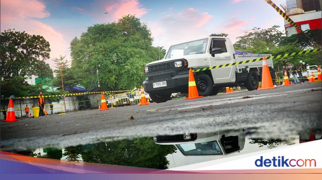 Toyota Hilux Rangga Diimpor dari Thailand, Kok Ngga Produksi di Indonesia Sih?