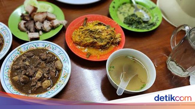 Lengkap! 10 Kuliner Enak dan Populer di Jalan Pramuka Jakarta Timur