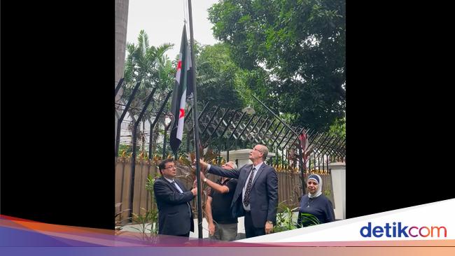 Bashar Al Assad Tumbang, Kedubes Suriah di Jakarta Ganti Bendera Baru