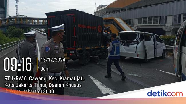 Kasus Tabrakan Beruntun 6 Kendaraan di Tol Dalkot Berakhir Damai