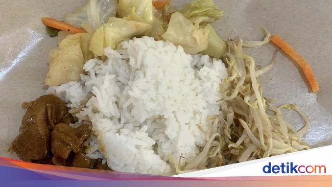 Tak Terima Dapat Porsi Makanan Sedikit, 5 Pembeli Ini Marah Besar