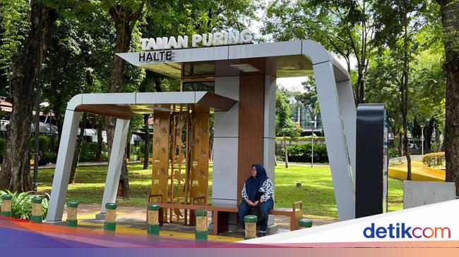 Warga Senang Halte Taman Puring Direvitalisasi: Dulu Cuma Plang Bus Stop