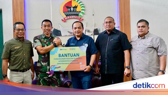 Andre Rosiade Gandeng BNI Bangun Lapangan Bulu Tangkis Korem 032/Wirabraja