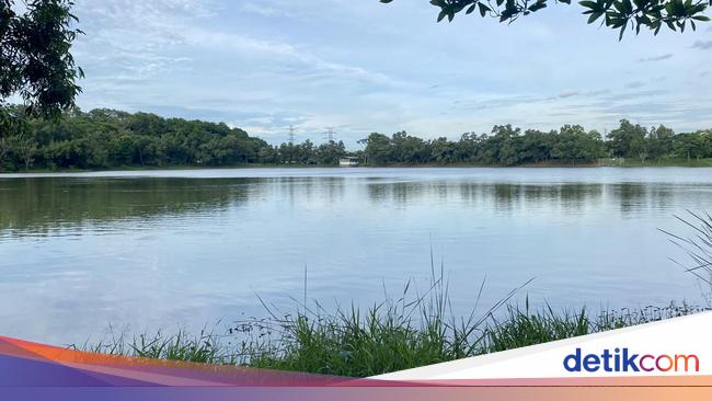 Foto: Danau Favoritnya Budak Korporat di Karawang