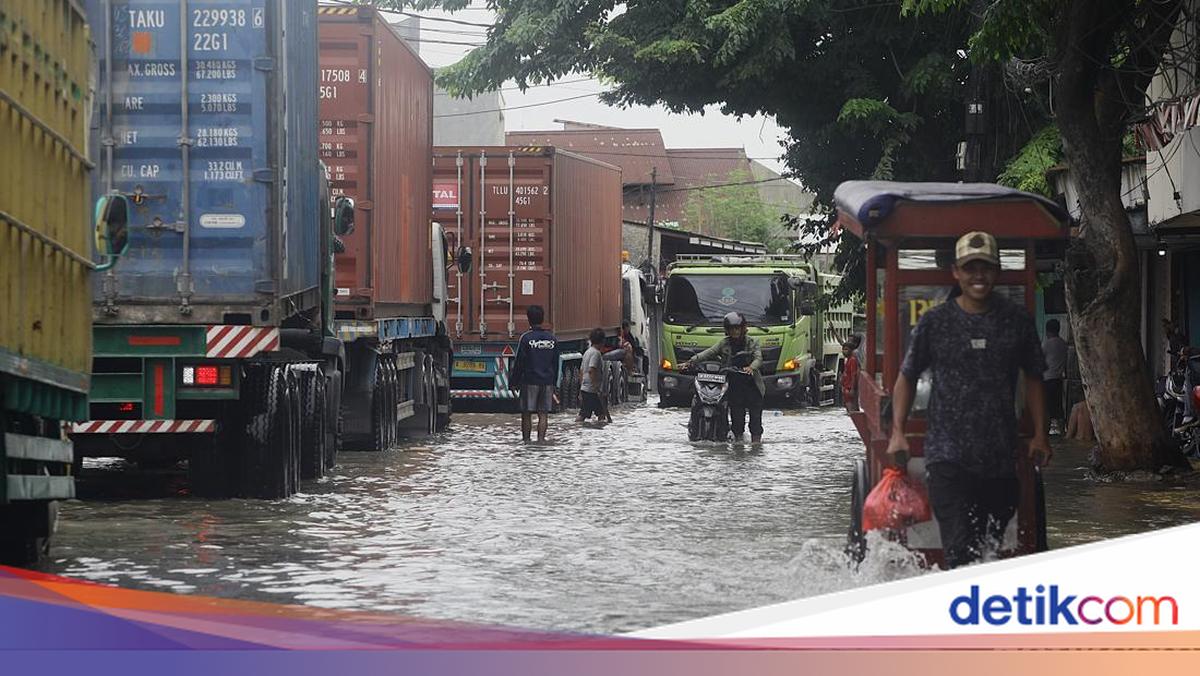 Banjir Rob Terjang Jakut dan Kepulauan Seribu