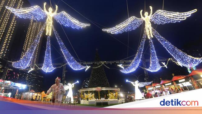 Gemerlap Christmas Wonderland di Surabaya