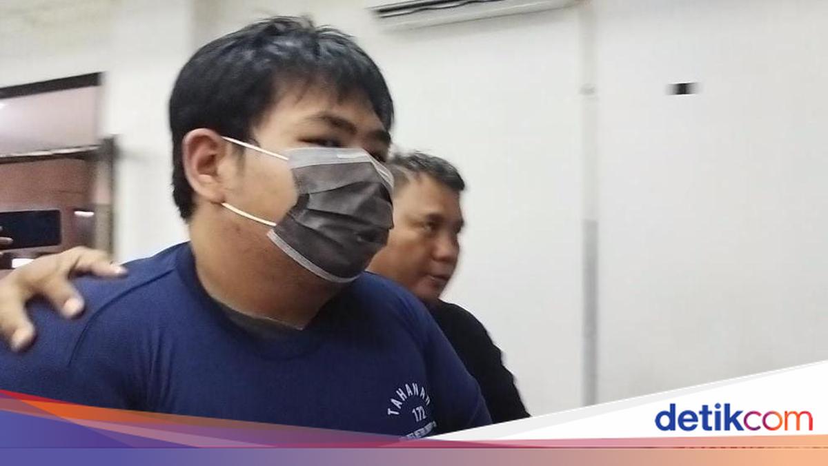 George Sugama Halim Anak Bos Toko Roti Bikin Netizen Kepo dan Geram