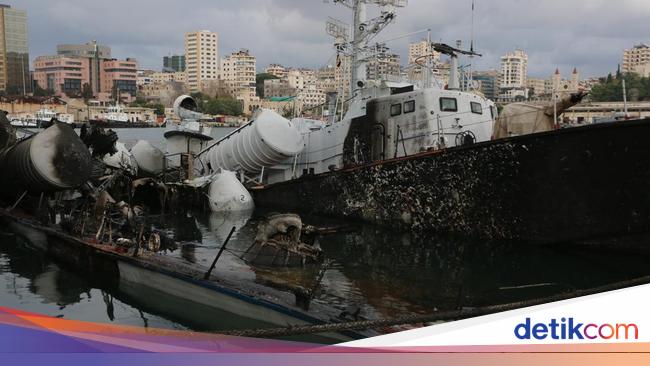 Israel Destroys 15 Syrian Warships