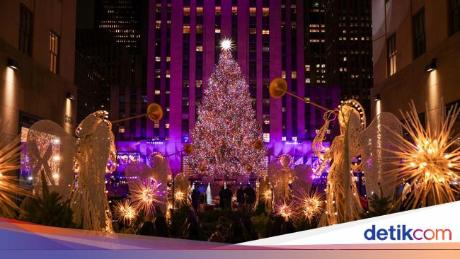 New York City Bercahaya Sambut Natal