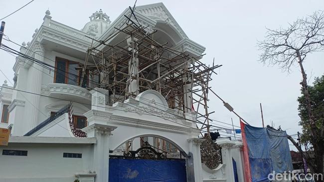 Tak Ada di LHKPN, Ini Rumah yang Disebut Milik Ayah Lady di Palembang