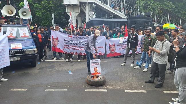 Bemnus Demo Desak KPK Tangkap Harun Masiku: Yang Melindungi Harus Diadili!