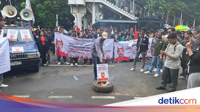 Bemnus Demo Desak KPK Tangkap Harun Masiku: Yang Melindungi Harus Diadili!