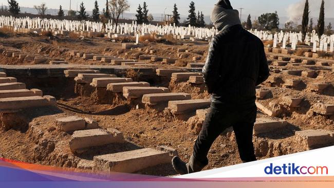 Penampakan Kuburan Massal Korban Kekejaman Rezim Assad