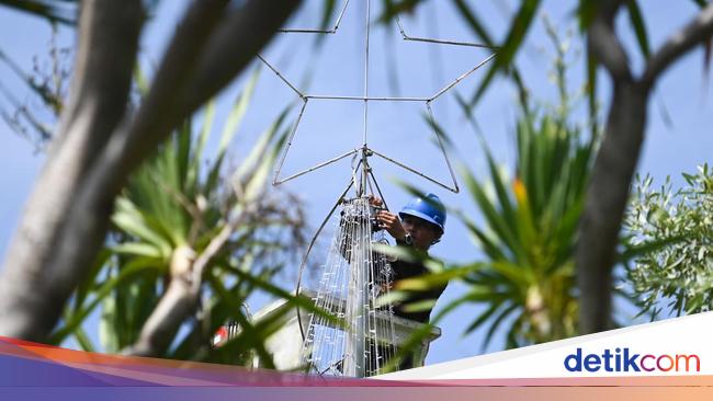 Kawasan Wisata Bali Bersolek Sambut Natal dan Tahun Baru