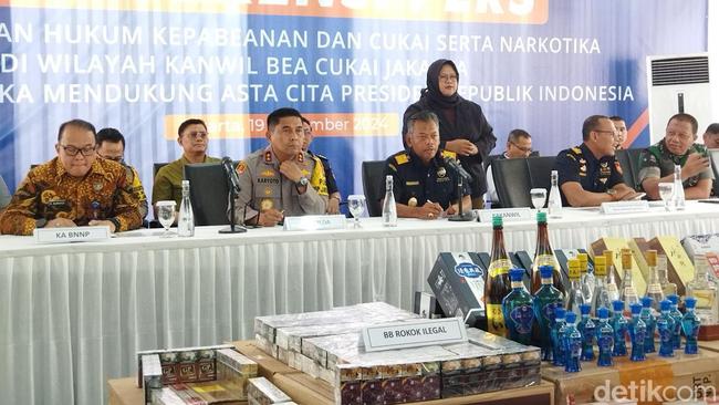 Bea Cukai Jakarta Tindak 827 Kasus Barang Ilegal: Kosmetik, Rokok hingga Miras