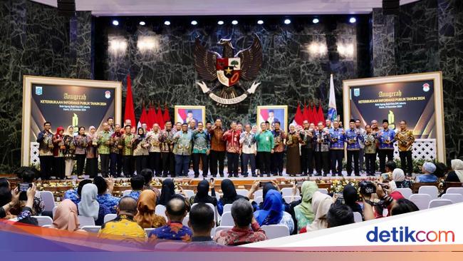 226 Badan Publik di Jakarta Raih Penghargaan Keterbukaan Informasi Publik