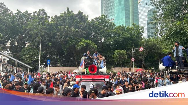 Gelar Aksi di KPK, GMKI Desak Harun Masiku Segera Ditangkap