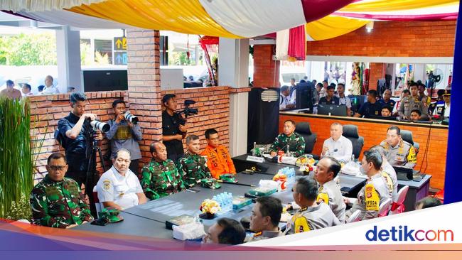 Libur Akhir Tahun, Kapolri Tanya SOP Penyelamatan Penumpang Kapal di Merak