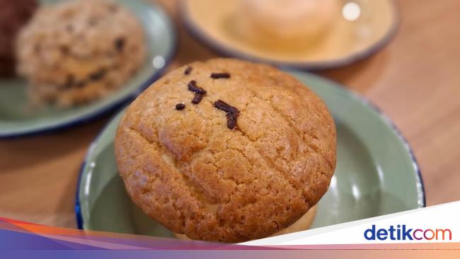 Nyamm! Lembut Lumer Bolo Bun Aneka Isi di Pasar Cihapit