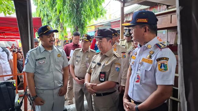 Pj Gubernur Teguh Cek Terminal Kalideres, Minta Sopir Waspda Cuaca Ekstream