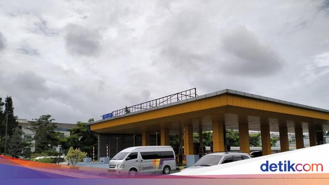 Melonjak Jelang Natal, 39 Ribu Mobil Masuk Bandung Via Tol Pasteur