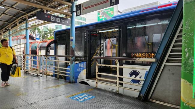 Pengguna TransJ Tolak Wacana Rute Blok M-Kota Dihapus: MRT Mahal Per Stasiun