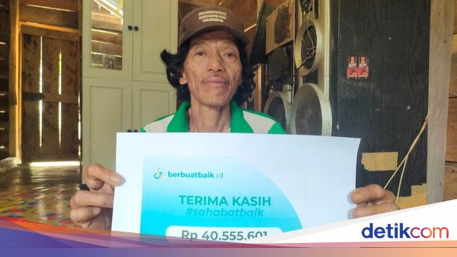 Sahabat Baik Bantu Bapak Bija Penjual Kayu Bakar Punya Rumah dan Usaha Baru