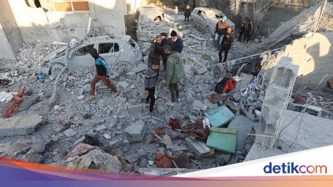 イスラエル、ガザ地区の病院長を拘束
