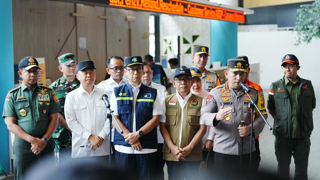 Kapolri Tinjau Pelabuhan Merak Jelang Natal-Tahun Baru: Standar Pelayanan Makin Baik