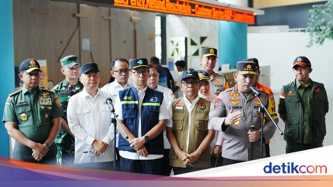 Kapolri Tinjau Pelabuhan Merak Jelang Natal-Tahun Baru: Standar Pelayanan Makin Baik