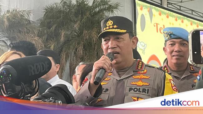 Kunjungi Gereja Katedral, Kapolri Pastikan Ibadah Natal Aman dan Khidmat