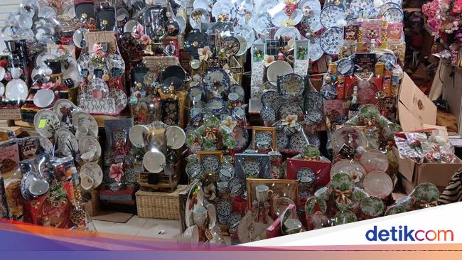 Balada Pedagang Parsel Cikini: Dulu Laris, Kini Miris