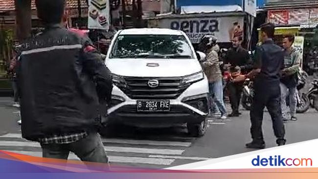 Pemobil Tabrak Lari Gegara Dikejar ‘Mata Elang’ di Bogor Diamankan Polisi