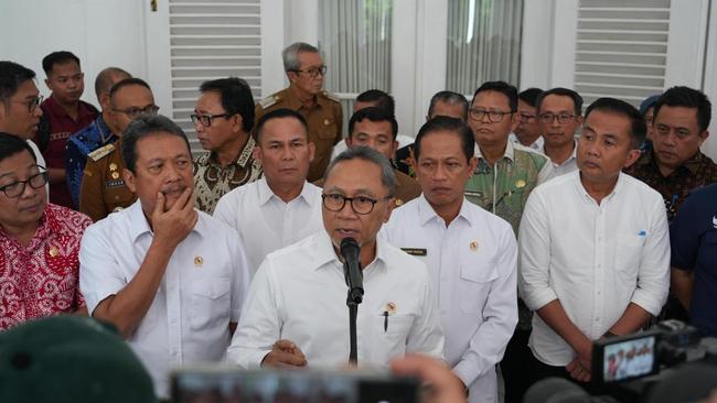 Lahan Pertanian di Jabar Masih Kurang Irigasi, Zulhas Minta Lapor