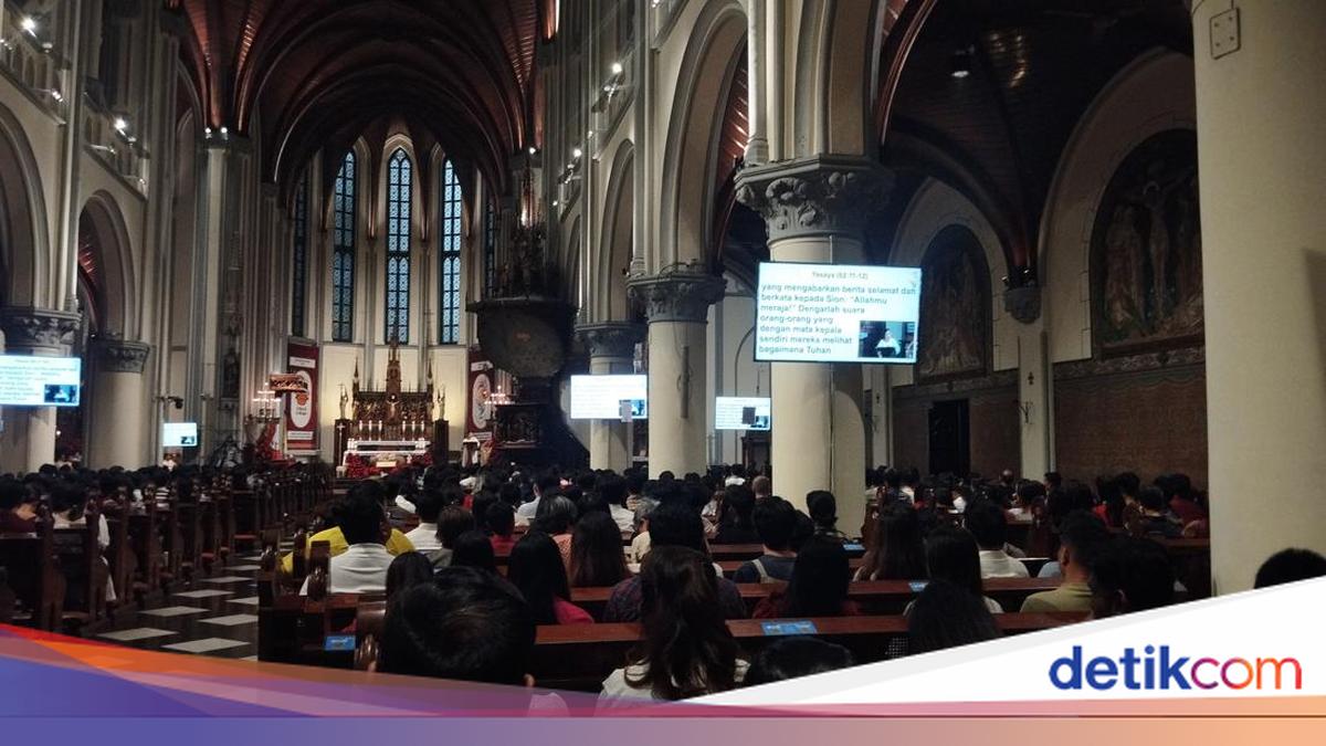 Jadwal Misa Natal 2025 di Gereja Katedral Jakarta, Cek di Sini!
